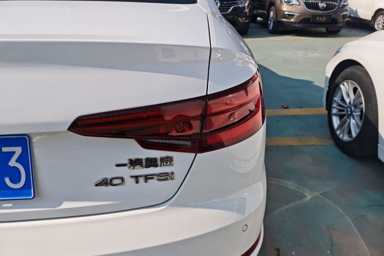 Used Audi A4L 2019 40 TFSI Ambition Version China V
