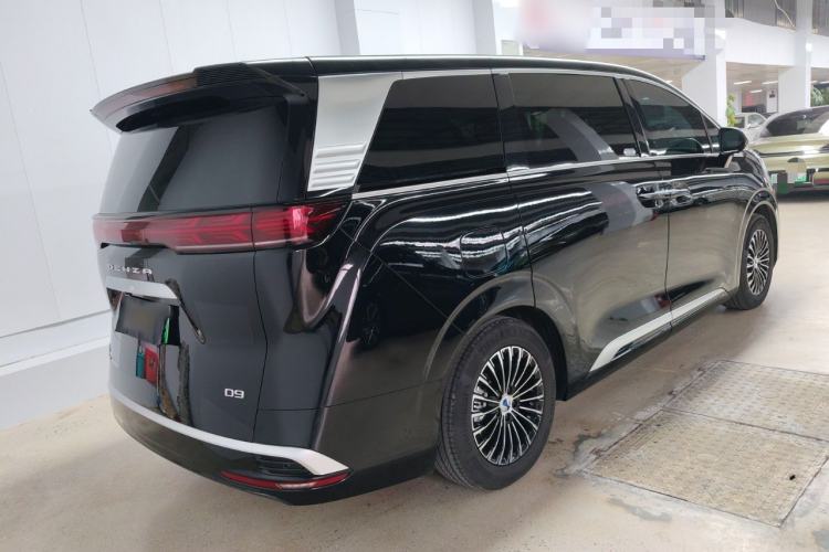 Used Denza D9 2022 DM-i 970 Four-Wheel Drive Prestige Model