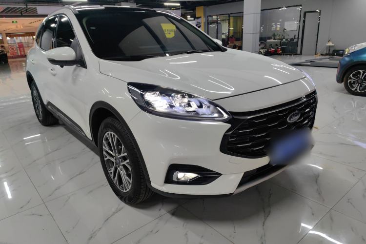 Used Ford Escape 2020 EcoBoost 245 Two-Wheel-Drive Titanium Edition
