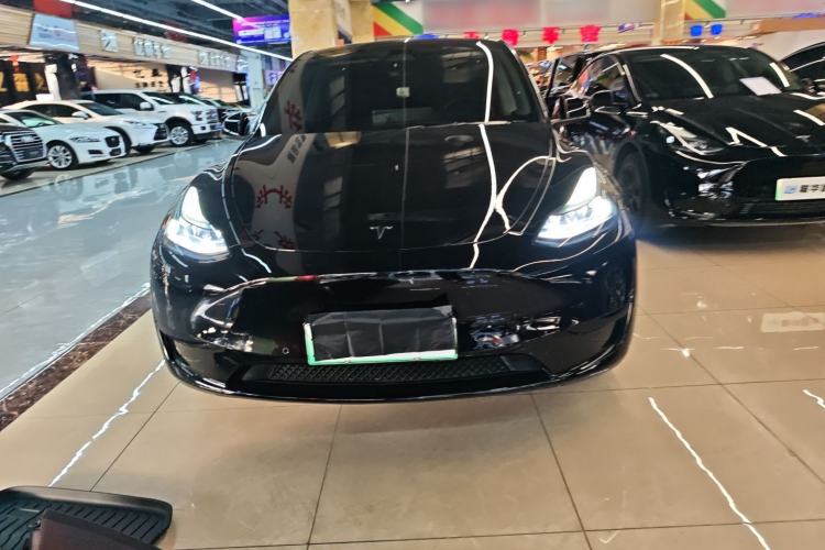 Used Tesla Model Y 2023 Rear-Wheel-Drive Version

