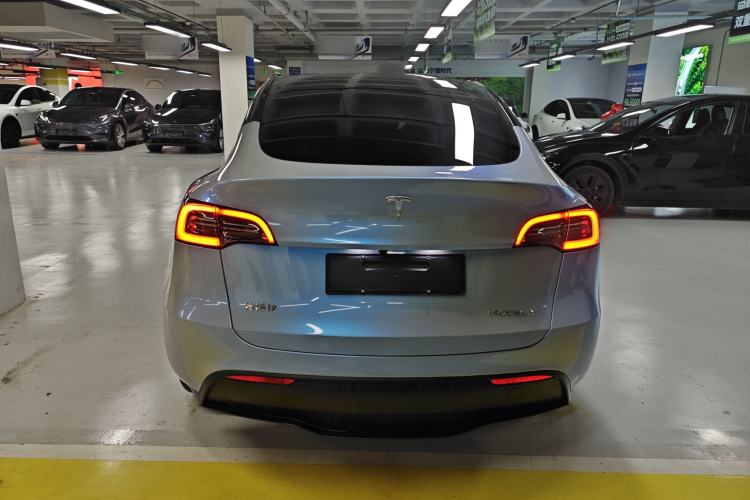 Used Tesla Model Y 2024 Long-Range All-Wheel-Drive Version