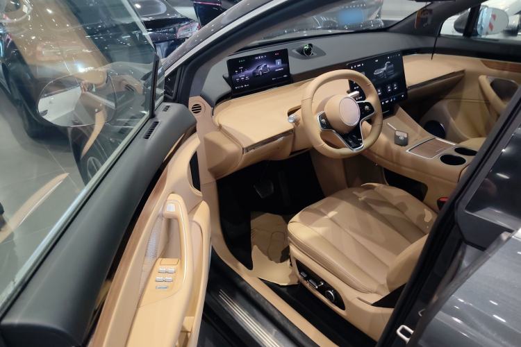 Used Hima Luxeed R7 2024 All-Electric 736 km Ultra
