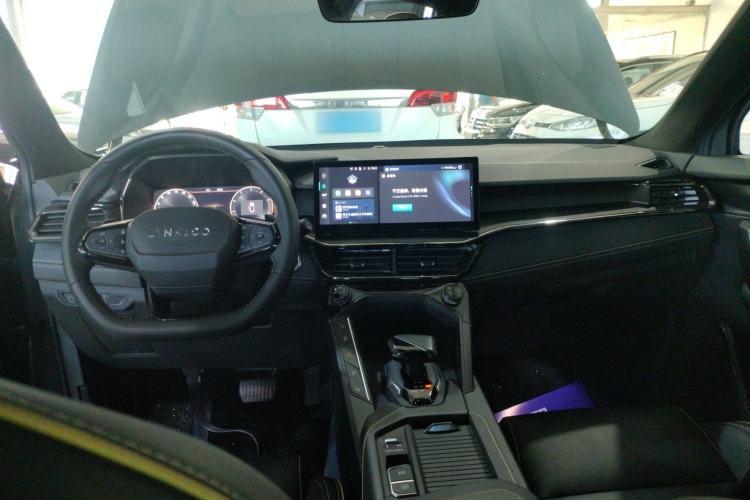 Used Lynk & Co 06 2023 Remix 1.5T Dynamic Halo
