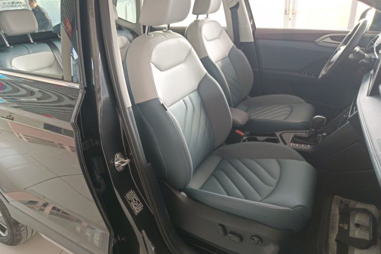 Used Volkswagen Tharu 2023 300TSI Two-Wheel-Drive Full Moon Edition
