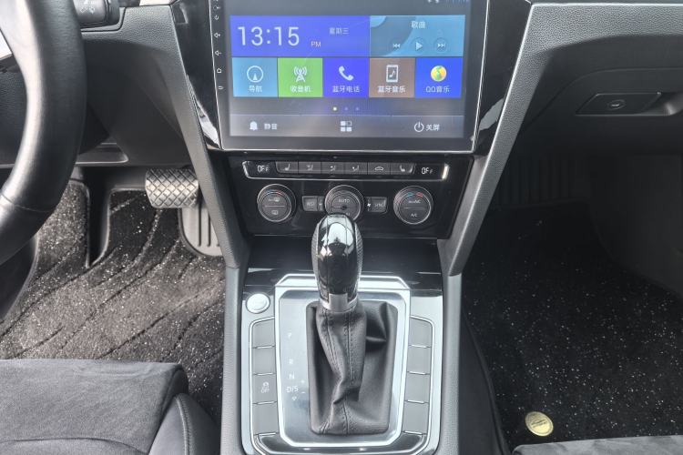 Used Volkswagen Magotan 2017 330TSI DSG Luxury Model
