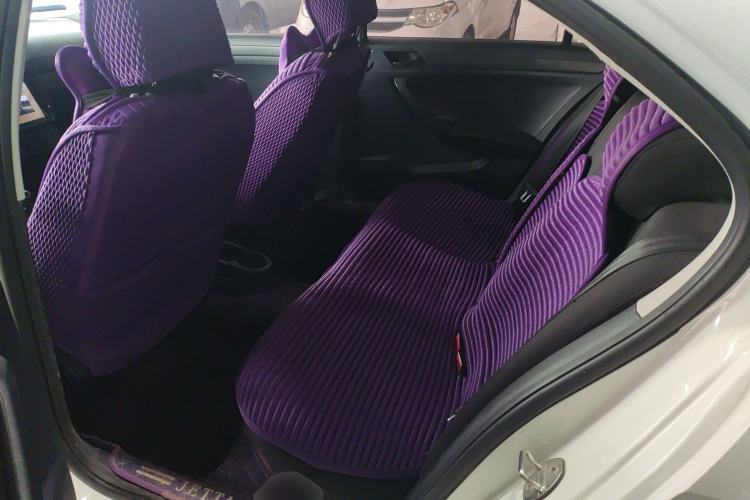 Used Volkswagen Jetta 2015 Value Edition 1.6L Manual Fashionable Style
