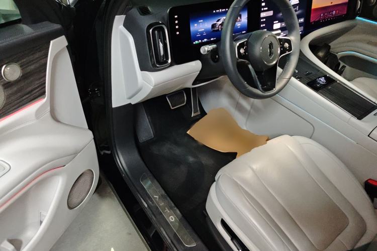 Used Hima AITO M9 2024 Range-Extended Ultra Version 42 kWh 6-Seater Model
