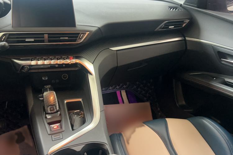 Used Peugeot 5008 2017 380THP 7-Seater Elite Edition