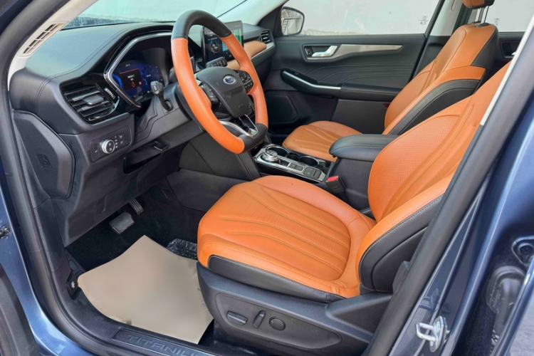 Used Ford Escape 2020 EcoBoost 245 Four-Wheel Drive Luxury Edition
