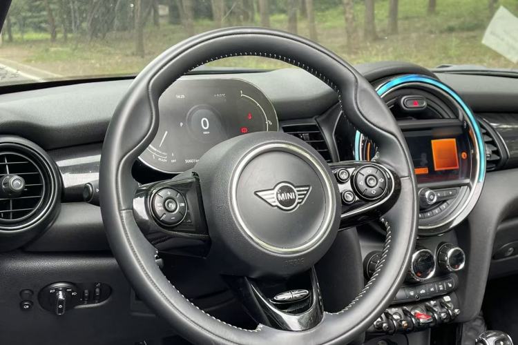Used  MINI 2021 1.5T COOPER CABRIO Artist
