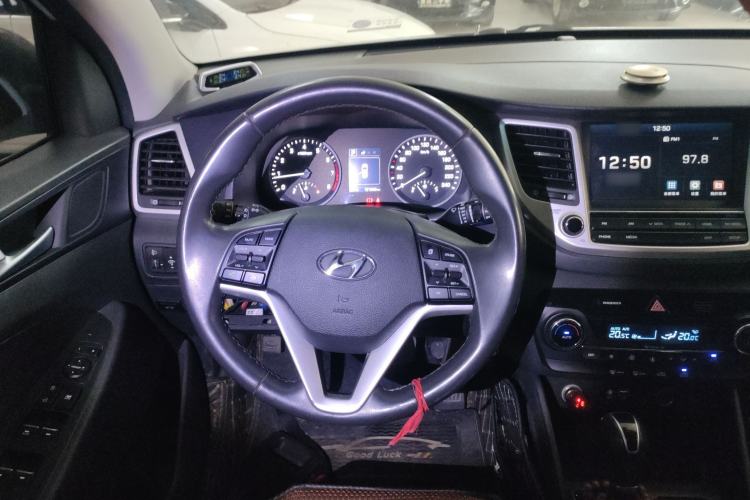 Used Hyundai Tucson 2018 1.6T Dual-Clutch Two-Wheel Drive 15th Anniversary Special Edition