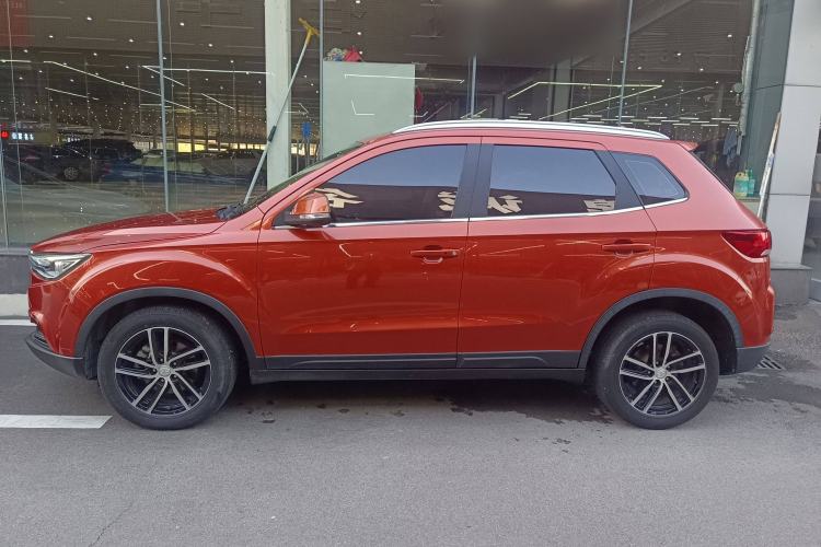 Used Bestune X40 2018 Internet Celebrity Edition 1.6L Automatic Luxury Version
