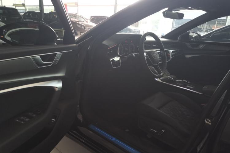 Used Audi A6L 2025 Revised 45 TFSI Prestige Dynamic Edition
