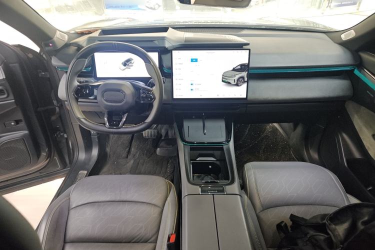 Used Lynk & Co 08 EM-P 2023 245km Ultra-Long Range Halo
