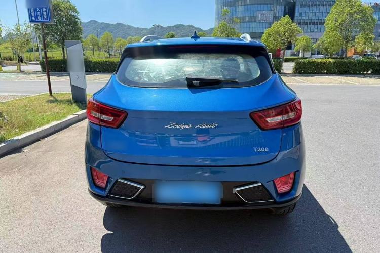 Used Zotye T300 2017 1.5L Manual Luxury Edition Two-Tone
