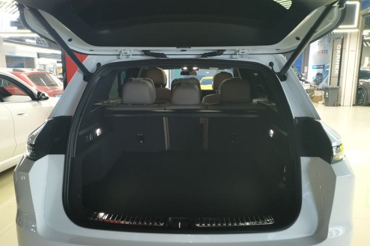 Used Li Auto L7 2025 Max Smart Refresh Edition