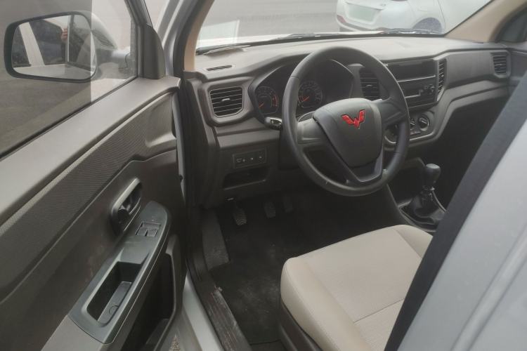 Used Wuling Hongguang V 2022 1.5L Jingqu Edition Electric-Assist LAR
