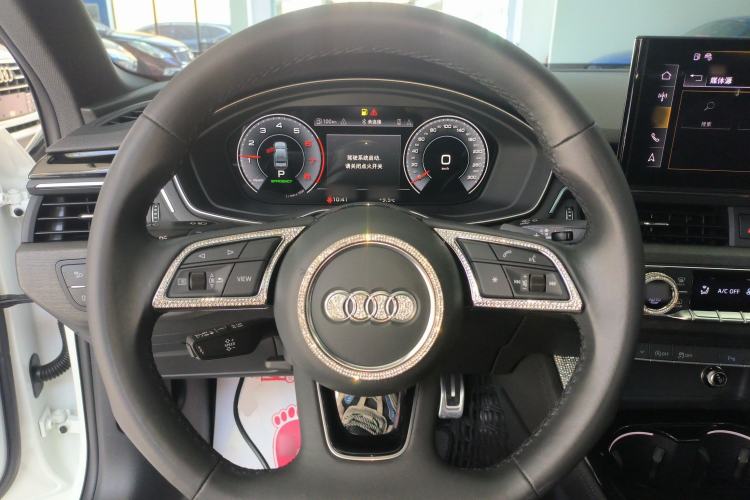 Used Audi A4L 2023 40 TFSI Luxury Dynamic Model
