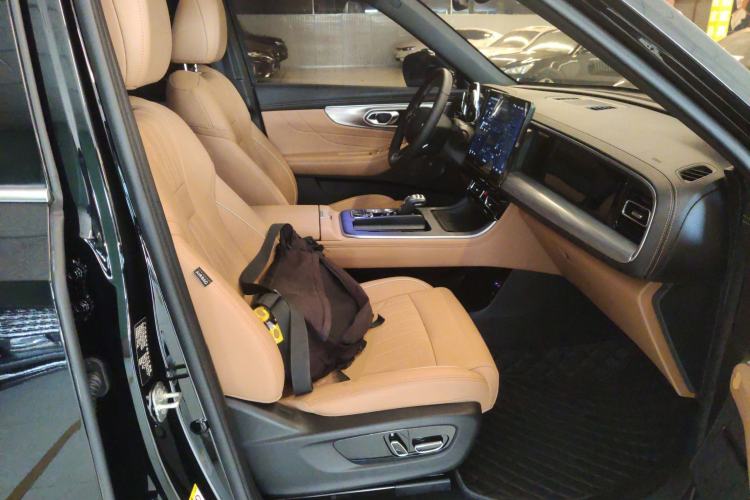 Used GAC Trumpchi GS8 2025 Linghang Series 2.0 TGDI Two-Wheel-Drive Luxury Edition 5 Seats