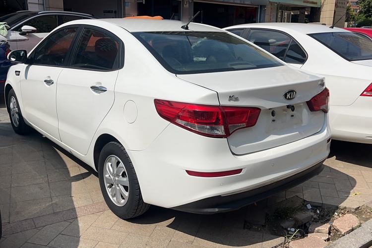 Used Kia K2 2015 Sedan 1.4L MT GLS
