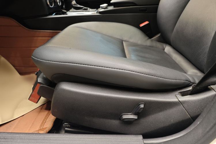 Used Mercedes-Benz C-Class 2013 C 180 Classic Grand Edition