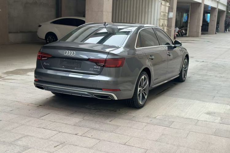 Used Audi A4L 2019 40 TFSI Fashion Edition China VI Emission Standard

