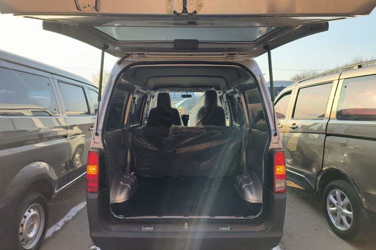 Used Wuling Zhiguang 2023 1.5L Practical Version 5/7 Seats