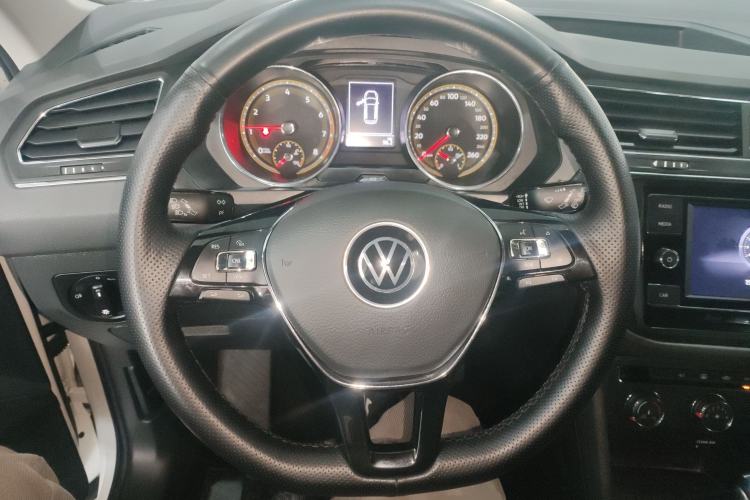 Used Volkswagen Tiguan L 2021 330TSI Automatic Two-Wheel Drive Comfort Edition