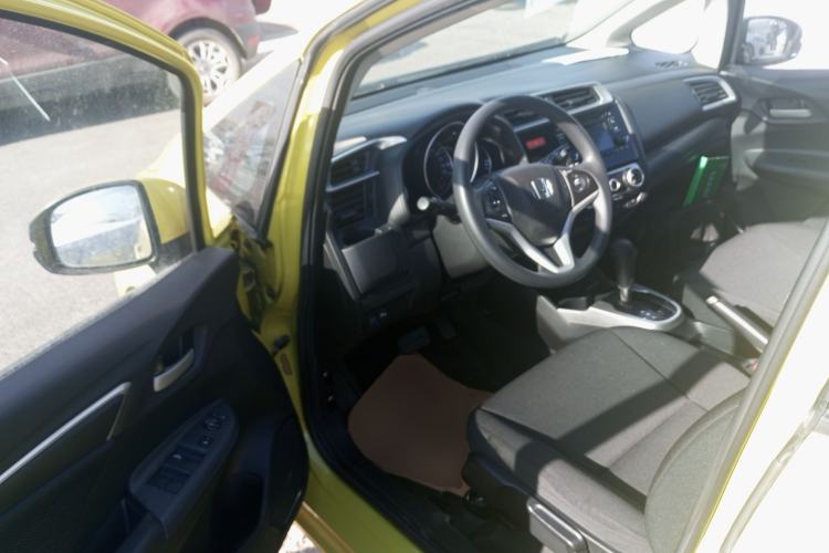 Used Honda Fit 2014 1.5L SE CVT Fashion Model