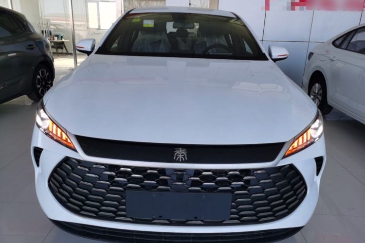 Used BYD Qin PLUS 2025 DM-i Smart Drive 55KM Leading Model