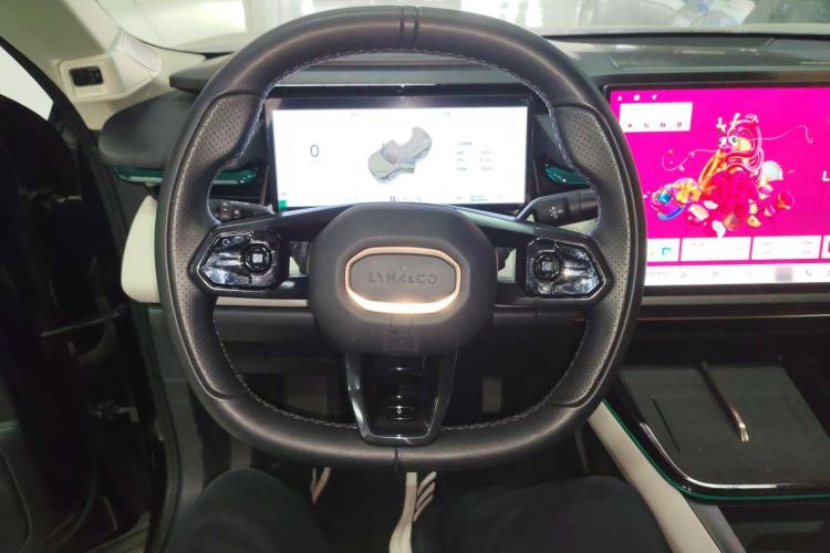 Used Lynk & Co 08 EM-P 2023 220km All-Wheel-Drive Performance Halo

