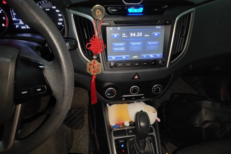 Used Hyundai ix25 2015 1.6L Automatic Two-Wheel Drive Fashionable GS Model
