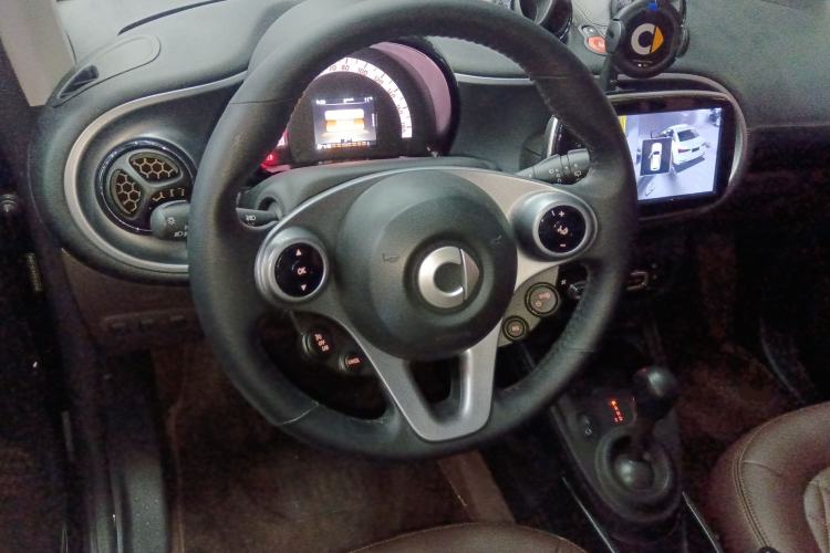 Used  fortwo 2019 0.9T 66kW Hardtop Wind Power Edition China VI
