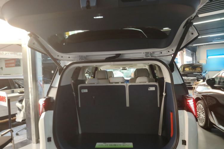 Used Buick GL8 New Energy 2024 Lu Zun Luxury Edition 7-Seater
