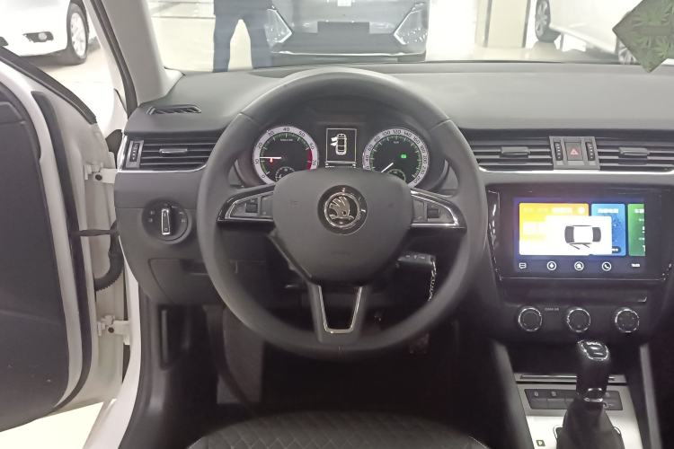 Used Skoda Octavia 2019 TSI230 DSG SmartDrive Luxury Edition China V Standard