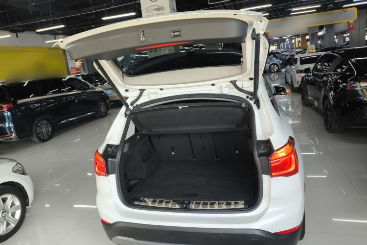 Used BMW X1 2018 sDrive20Li Leading Model
