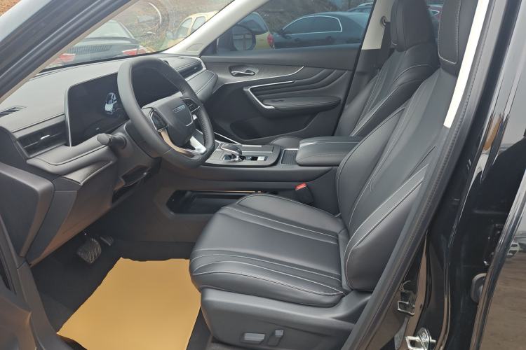 Used Venucia V 2023 260T Idol Edition Pro