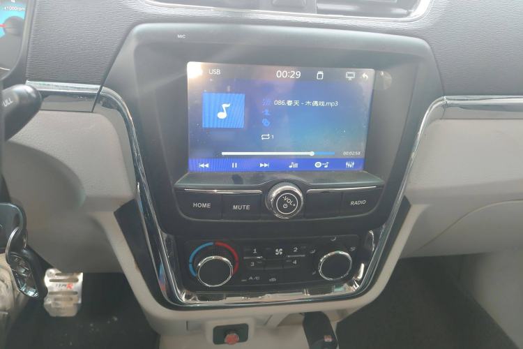 Used Jinbei Hiace X30 2021 1.5L Business-Class Central Air-Conditioned Coach China VI Standard Model SWC15M
