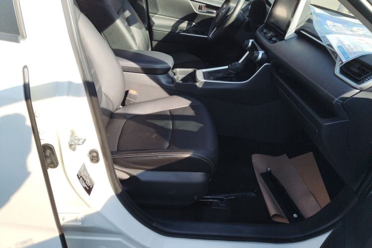 Used Toyota RAV4 2020 2.0L CVT Two-Wheel Drive Fashion Edition
