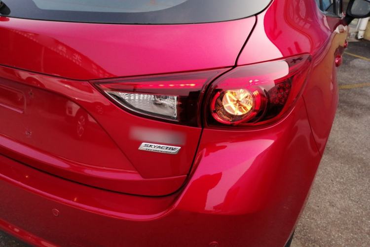 Used Mazda Mazda 3 Axela 2017 Hatchback 1.5L Automatic Luxury Model Emission Standard China V