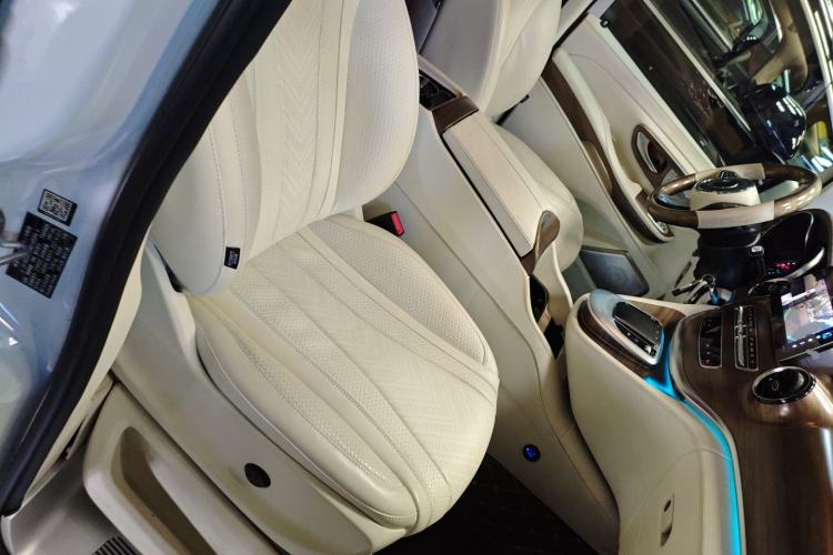 Used Mercedes-Benz V-Class 2021 V 260 L Long Wheelbase Prestige Edition
