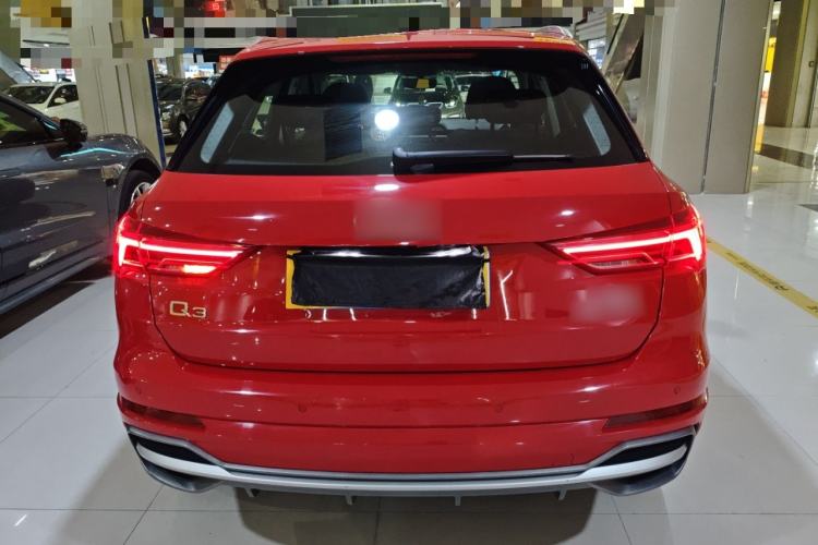 Used Audi Q3 2021 35 TFSI Fashion Dynamic Model