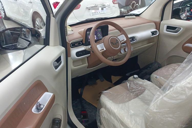 Used Wuling Hongguang MINIEV 2024 3rd Generation 215km Youth Edition
