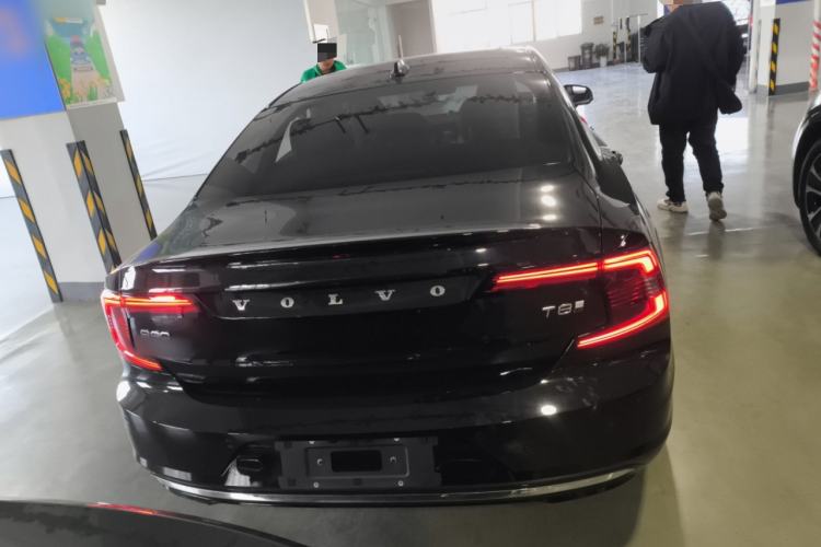 Used Volvo S90 New Energy 2024 Plug-in Hybrid Four-Wheel Drive Long-Range Luxury Smart Edition
