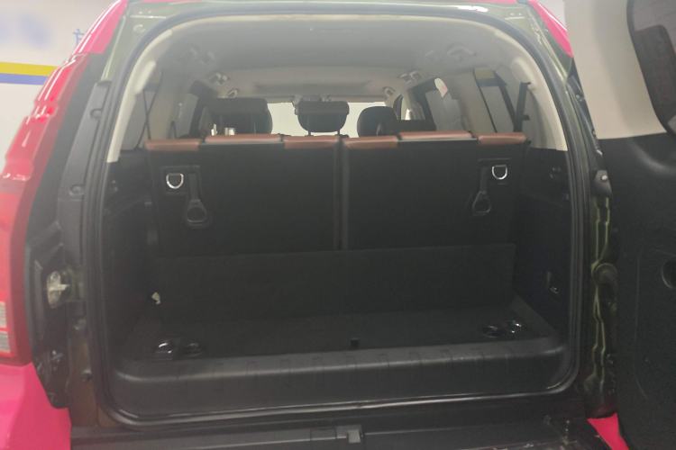 Used Haval H9 2017 2.0T Gasoline 4x4 Luxury 7-Seater
