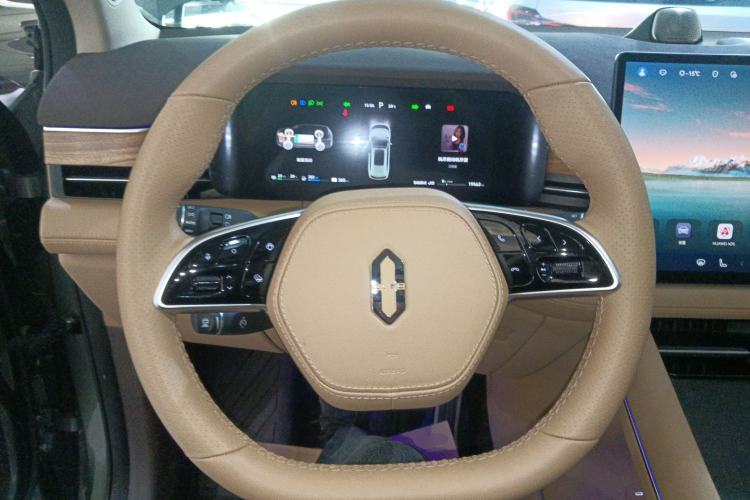 Used Hima AITO M7 2024 1.5T Intelligent Driving 4WD Max Edition 5 Seats