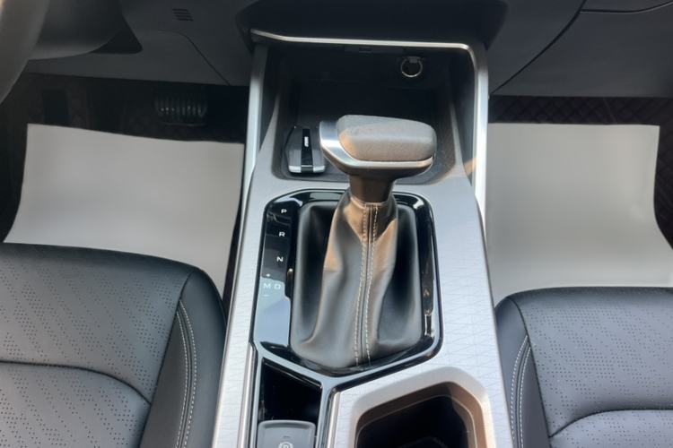 Used Geely Auto Emgrand 2022 4th Generation 1.5L CVT Luxury Model
