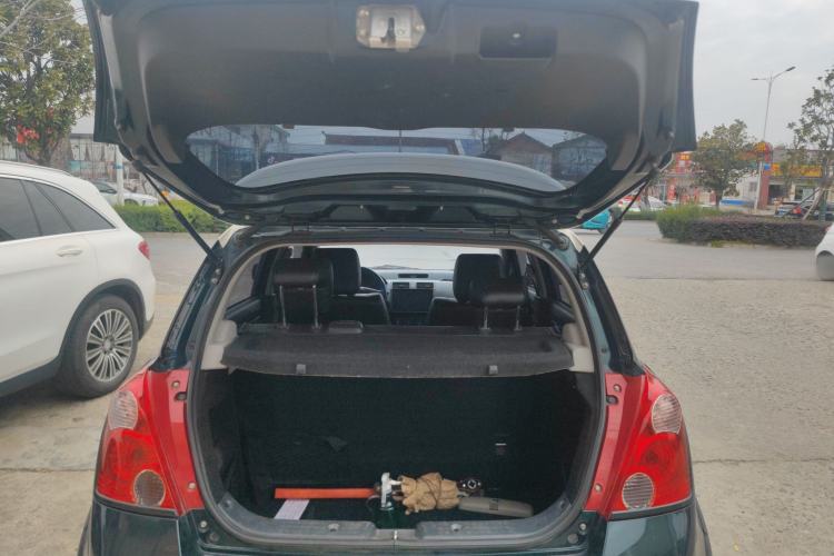 Used Suzuki Swift 2016 1.5L Manual Fashion Edition Cool Play Version