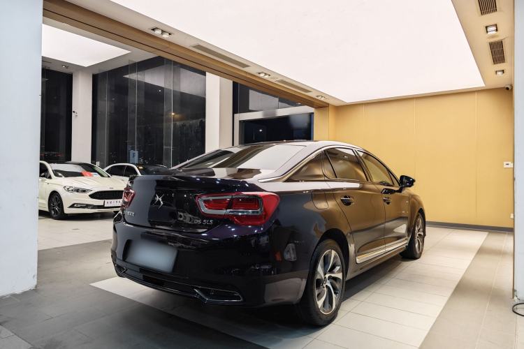 Used  5LS 2016 1.6T Luxury Edition THP160
