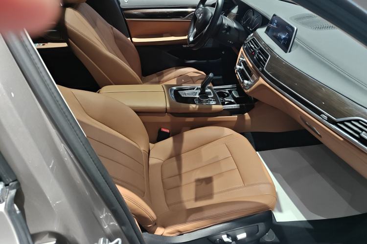 Used BMW 7 Series 2016 730Li Leading Model
